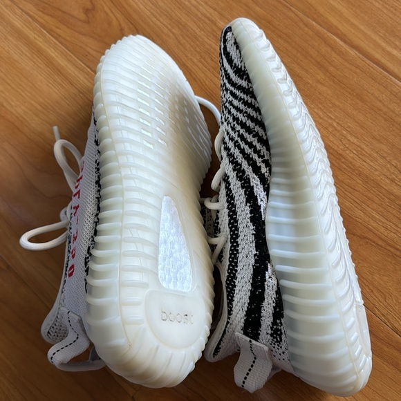 Adidas Yeezy Boost V2 350 Zebra - Picture 5 of 8